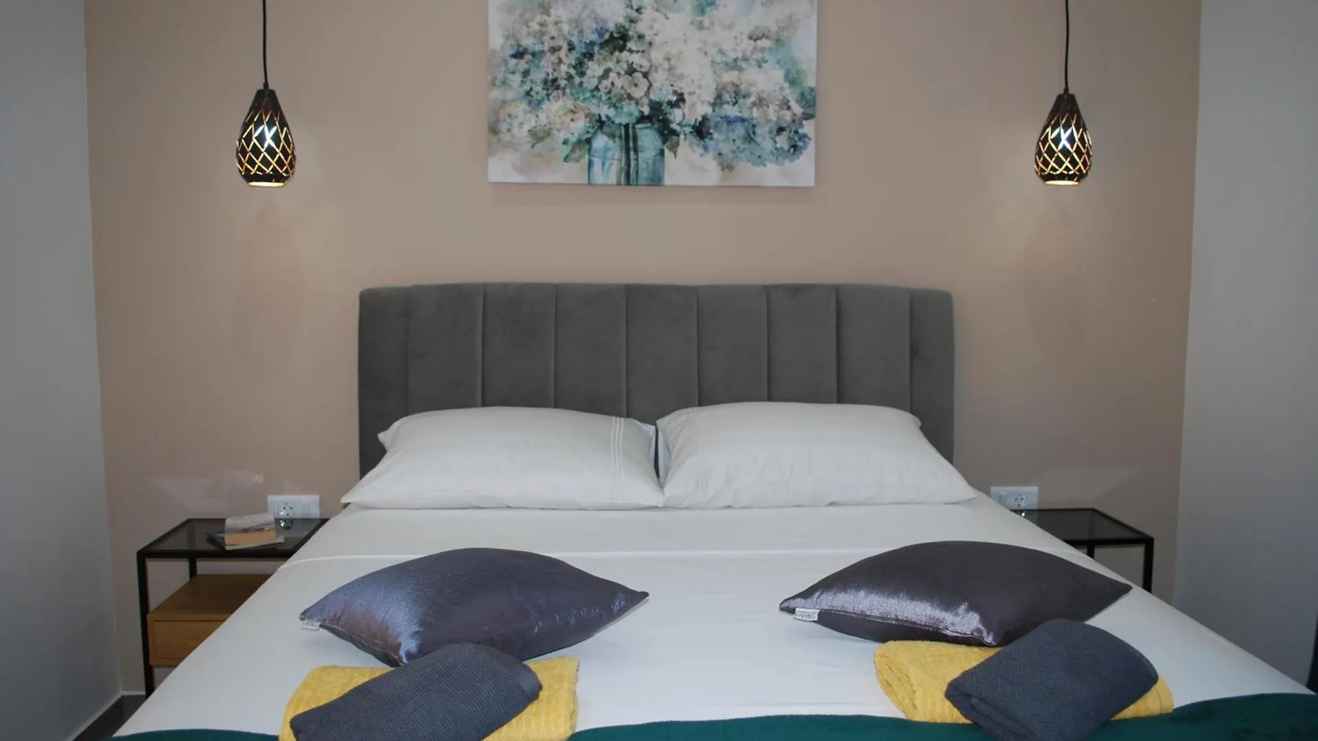 Hollywood Apartment 斯维蒂佩塔